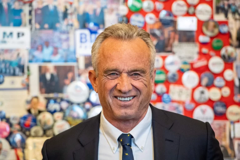 Anti-Vax RFK Jr Blames Prozac For School Shootings